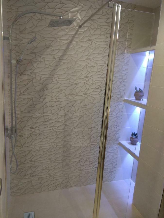 Apartamento A 150 Metros Del Mar, Parking Y Wifi Salobreña Eksteriør billede