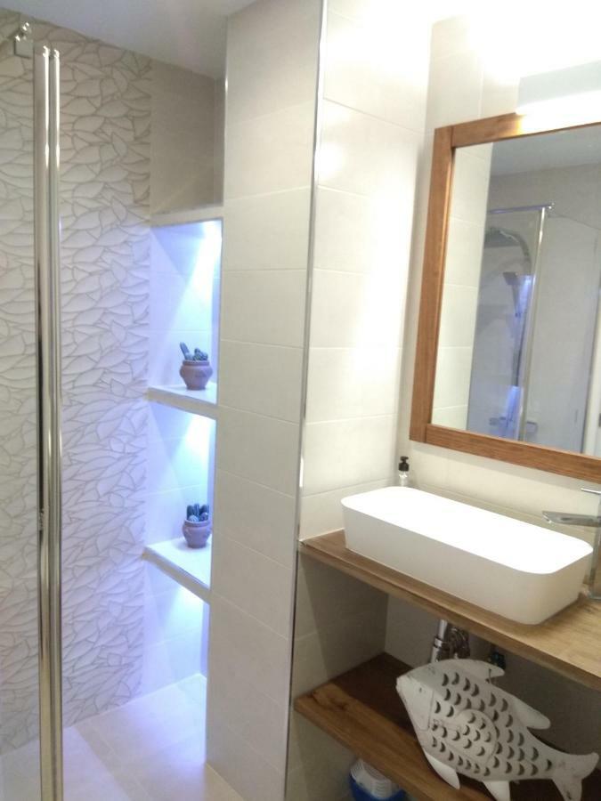 Apartamento A 150 Metros Del Mar, Parking Y Wifi Salobreña Eksteriør billede